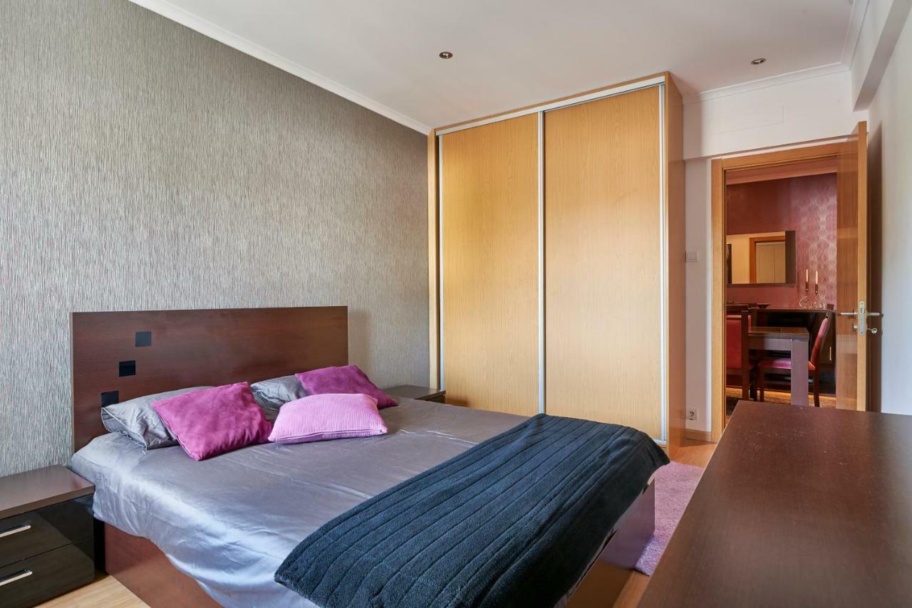 Ferienwohnung In Bed With Lisbon 4E Amadora Exterior foto
