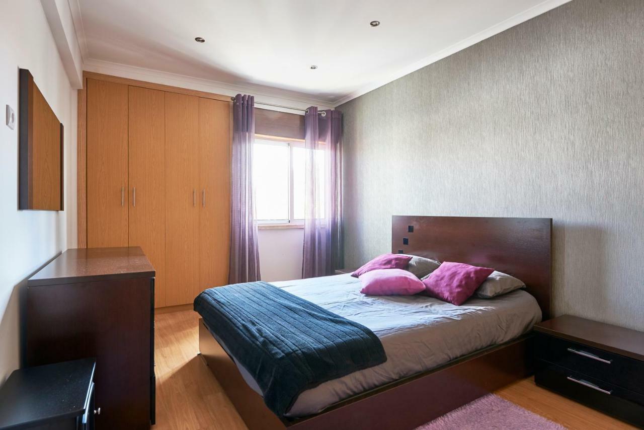 Ferienwohnung In Bed With Lisbon 4E Amadora Exterior foto