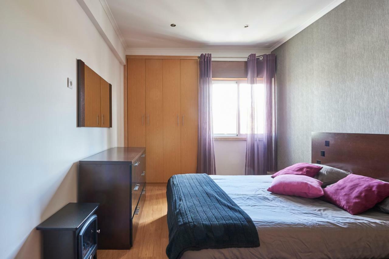 Ferienwohnung In Bed With Lisbon 4E Amadora Exterior foto